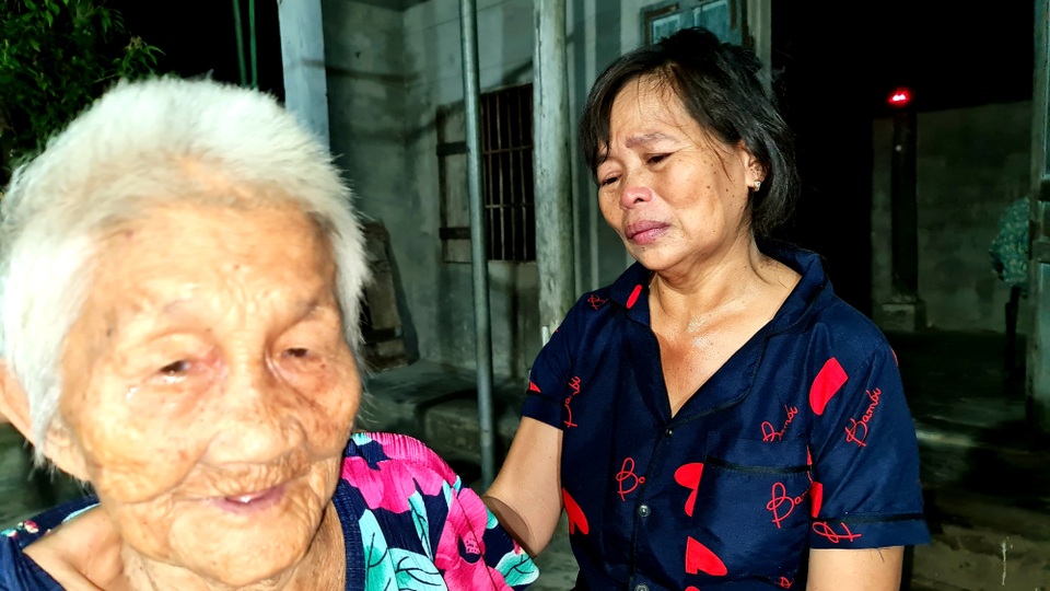 Nghẹn lòng chàng sinh viên nghèo cầu xin sự sống cho bố mẹ - 4 Nghẹn lòng chàng sinh viên nghèo cầu xin sự sống cho bố mẹ - 4