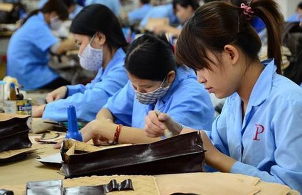 Phạt tới 20 triệu đồng nếu cử lao động nữ nuôi con dưới 1 tuổi làm ca đêm - 1 Phạt tới 20 triệu đồng nếu cử lao động nữ nuôi con dưới 1 tuổi làm ca đêm - 1