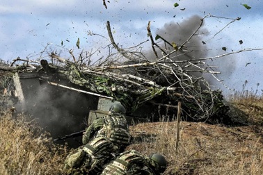 Nga điều 150.000 quân, pháo đài chiến lược bị bao vây từ gần như mọi phía?