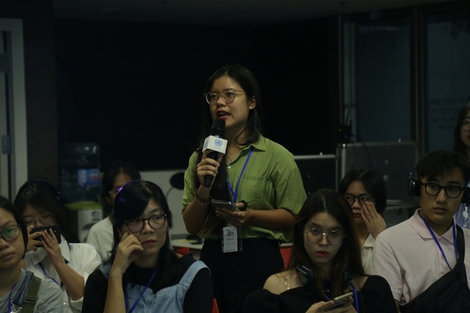 Nhiều câu hỏi được đặt ra tại phiên thảo luận.