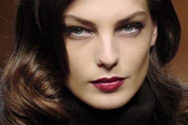 Bốn phong cách trang điểm thu 2007