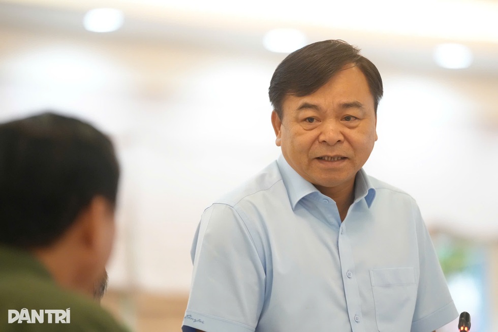 Vì sao cơn bão dị thường đổ bộ miền Trung nhưng Hà Nội mưa lớn, ngập nặng? - 1 Vì sao cơn bão dị thường đổ bộ miền Trung nhưng Hà Nội mưa lớn, ngập nặng? - 1