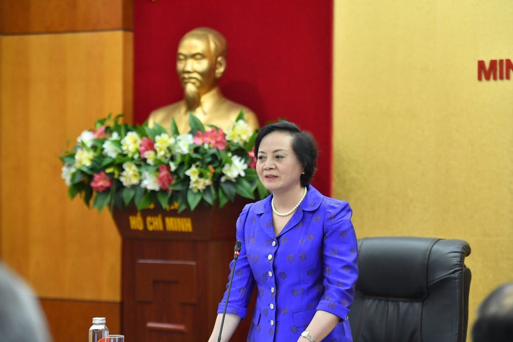 Bộ Nội vụ chọn 34 cán bộ tiêu biểu đưa về địa phương 3 tháng - 1 Bộ Nội vụ chọn 34 cán bộ tiêu biểu đưa về địa phương 3 tháng - 1