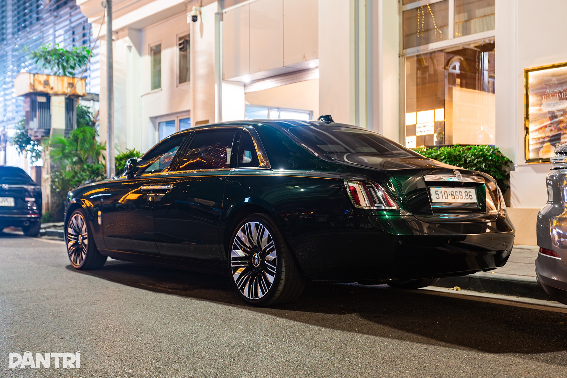 Rolls-Royce Ghost Series II đầu tiên Việt Nam, màu sơn đắt hơn 1 chiếc VF 3 - 2 Rolls-Royce Ghost Series II đầu tiên Việt Nam, màu sơn đắt hơn 1 chiếc VF 3 - 2