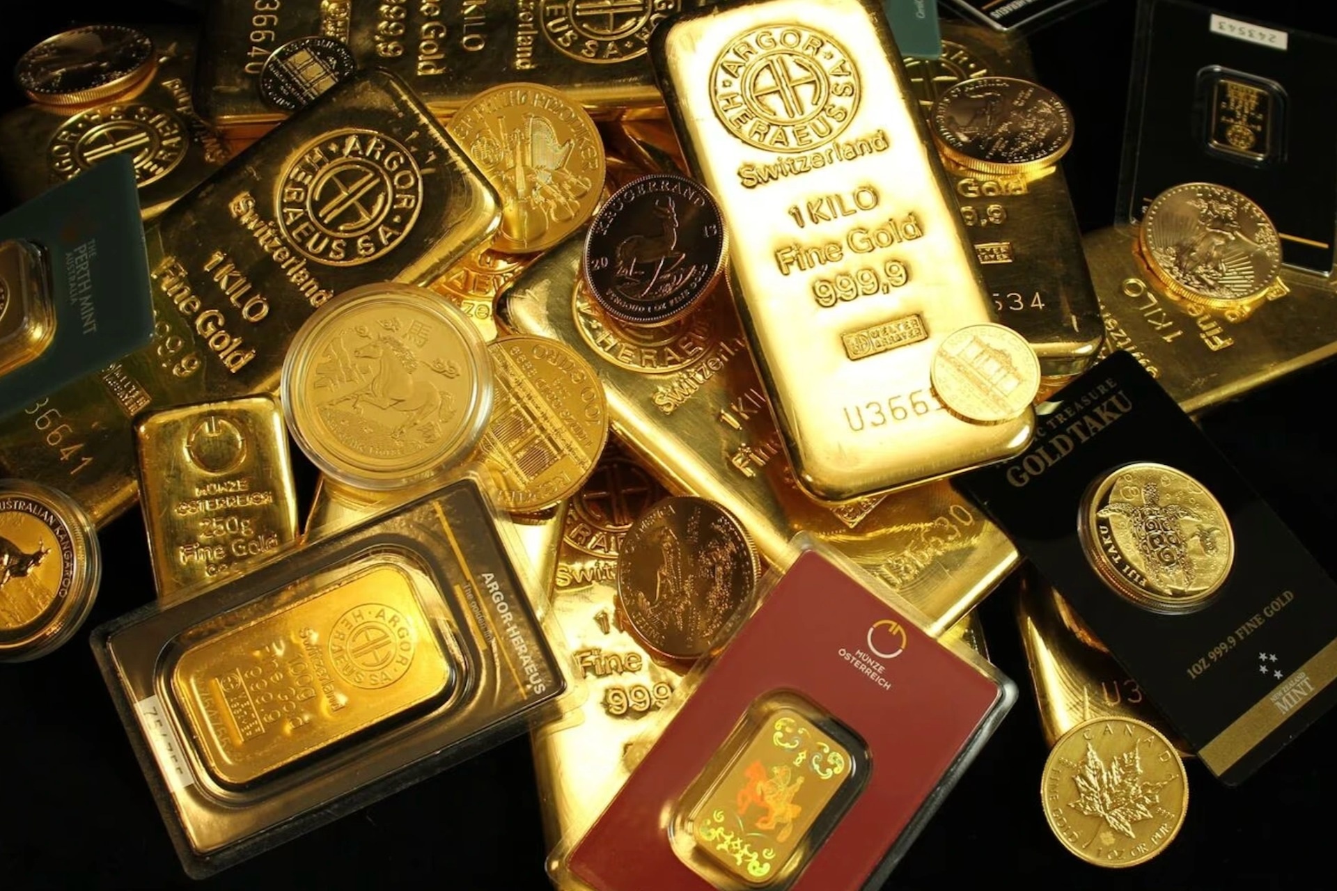 Các nước vẫn ồ ạt gom tích trữ vàng