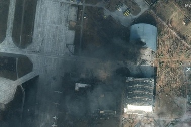 Máy bay vận tải lớn nhất thế giới bị phá hủy trong giao tranh Nga - Ukraine