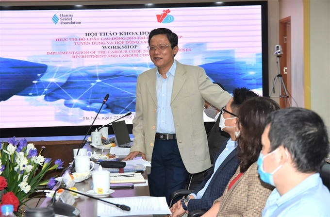 Ông Nguyễn Tiến Tùng, Chánh Thanh tra Bộ LĐ-TB&XH giải đáp các câu hỏi của doanh nghiệp về việc thực thi BLLĐ.