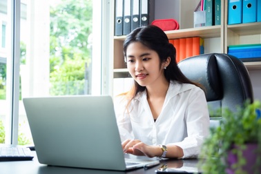 Nhiều lao động nữ được công ty cho nghỉ 30 phút/ngày khi “đèn đỏ”