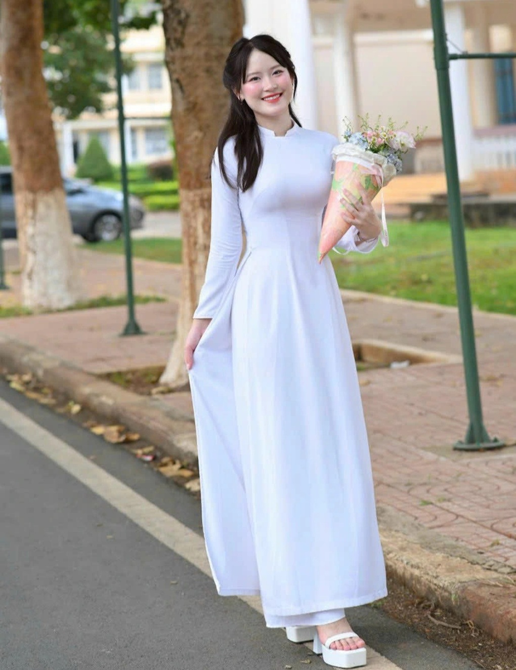 Nữ sinh xinh đẹp đạt 28 điểm khối C: Không bất ngờ khi tiếng Anh 0 điểm - 3 Nữ sinh xinh đẹp đạt 28 điểm khối C: Không bất ngờ khi tiếng Anh 0 điểm - 3