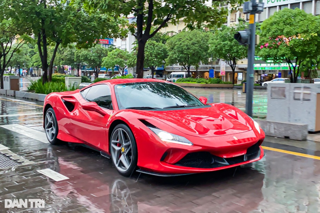 Cường Đô la bán Ferrari F8 cho bạn sau khi mua Honda Civic Type R - 2 Cường Đô la bán Ferrari F8 cho bạn sau khi mua Honda Civic Type R - 2