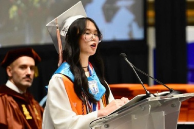 Cô gái Việt giành học bổng tổng trị giá hơn 46 tỷ đồng từ đại học Mỹ