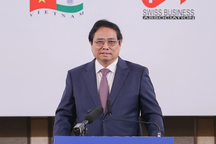 Thủ tướng: Không chấp nhận mô hình "tăng trưởng trước, dọn dẹp sau"