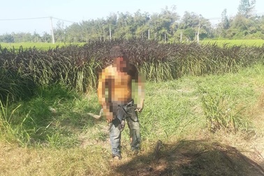 Cứu sống người đàn ông tẩm xăng tự thiêu