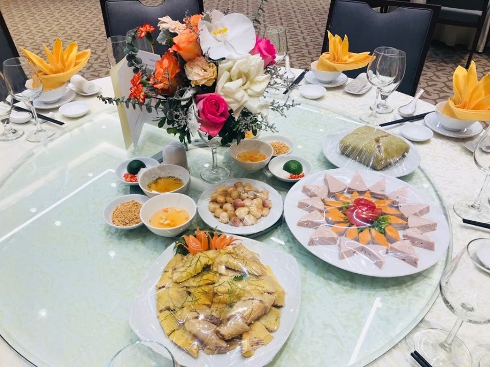 Mâm cơm ngày tết Thủ tướng dành để đón tiếp những nhà vô địch SEA Games 30 - 1 Mâm cơm ngày tết Thủ tướng dành để đón tiếp những nhà vô địch SEA Games 30 - 1