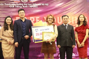 Nữ sinh ĐH Hà Nội giành quán quân cuộc thi hát tiếng Anh