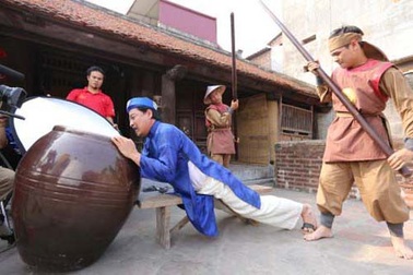 Vì sao hài tết đua nhau làm phụ đề tiếng Anh, tiếng Trung?