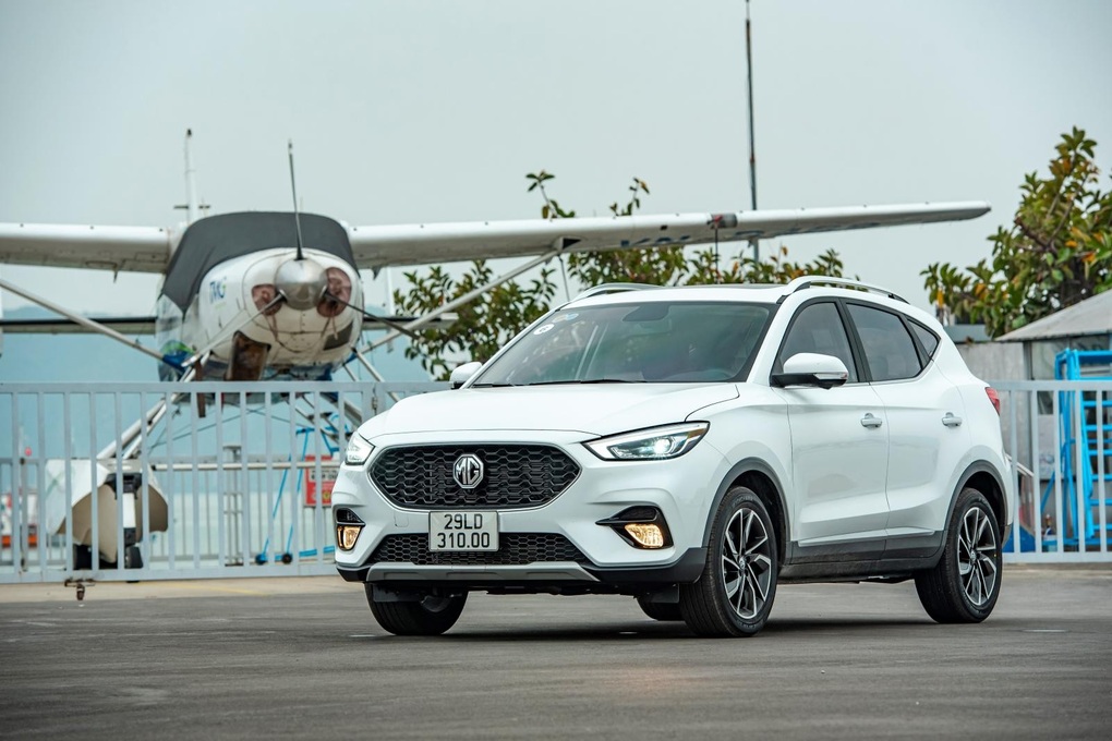 MG ZS âm thầm tăng giá 10 triệu đồng tại Việt Nam, vẫn rẻ hơn cả Kia Sonet - 2 MG ZS âm thầm tăng giá 10 triệu đồng tại Việt Nam, vẫn rẻ hơn cả Kia Sonet - 2