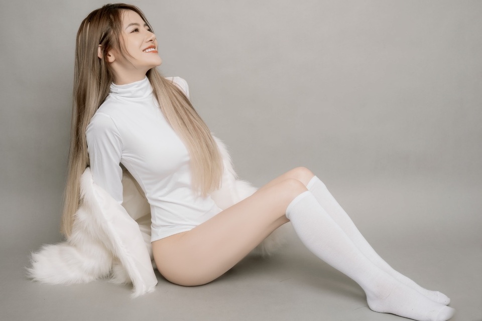 Chuộng phong cách gợi cảm, hot girl Sài Gòn khiến dân mạng thích mê - 12