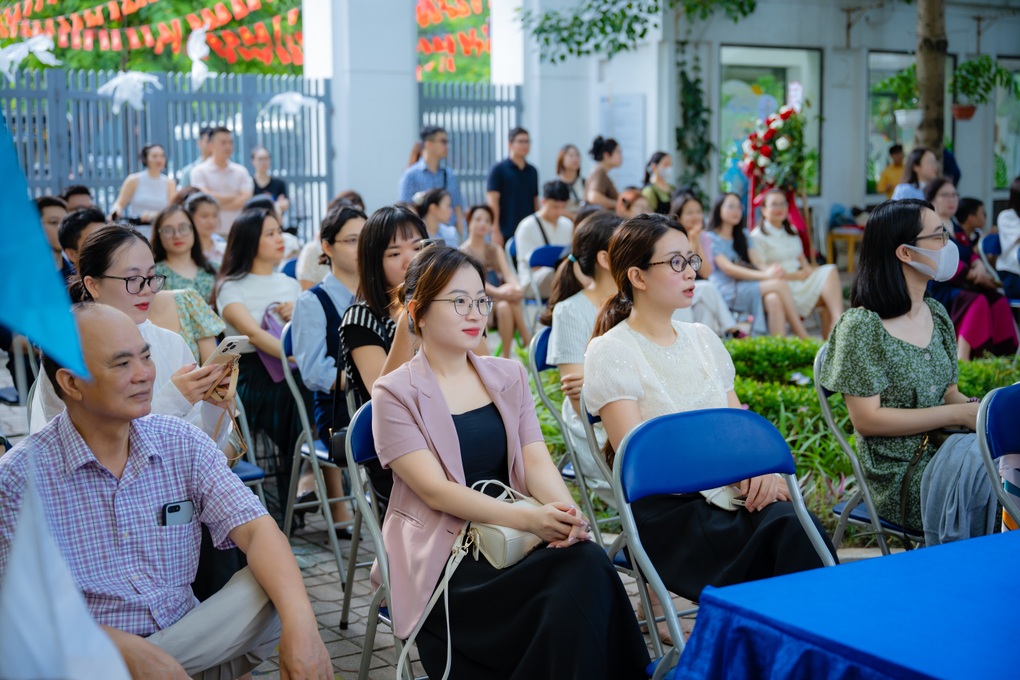 Ngày khai giảng mở ra hành trình hội nhập tại một trường mầm non ở Hà Nội - 3 Ngày khai giảng mở ra hành trình hội nhập tại một trường mầm non ở Hà Nội - 3