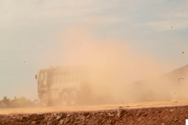 Thi công quốc lộ, “tra tấn” người dân suốt 4 năm