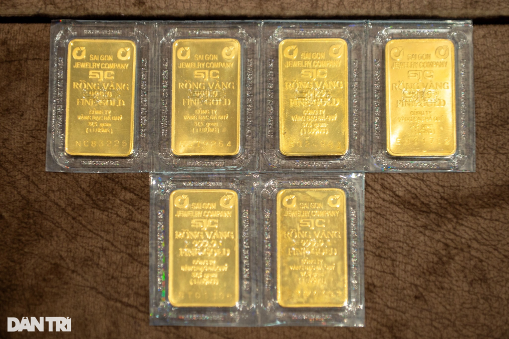 2 đơn vị trúng thầu 3.400 lượng vàng miếng  - 1