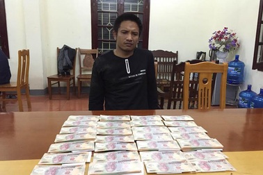 Bắt giữ vụ vận chuyển hơn 200 triệu đồng tiền Việt Nam giả