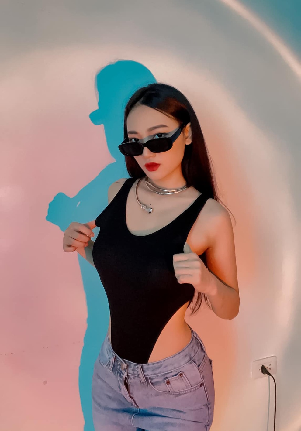 Hot girl 9x ĐH Công nghiệp Hà Nội, nghiện phong cách thời trang sexy - 6 Hot girl 9x ĐH Công nghiệp Hà Nội, nghiện phong cách thời trang sexy - 6