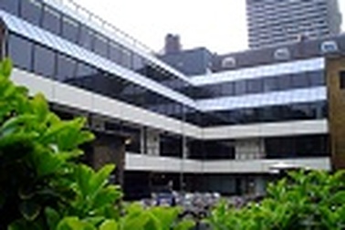 Trường Thương mại London - London School of Commerce 