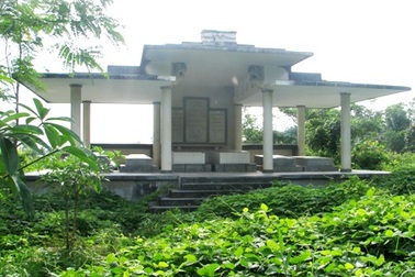 Thăm khu mộ bị lãng quên của gia đình “Công tử Bạc Liêu”   