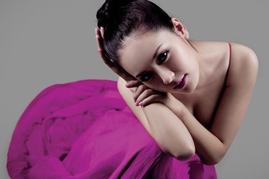 Chùm ảnh: Phương Linh long lanh tựa “Pha Lê”