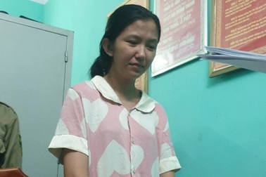 Tải ứng dụng làm giả hóa đơn chuyển tiền để lừa đảo 8 cây vàng