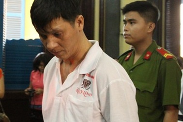 Đi trộm bị phát hiện, xiết cổ đến chết con gái nhà hàng xóm