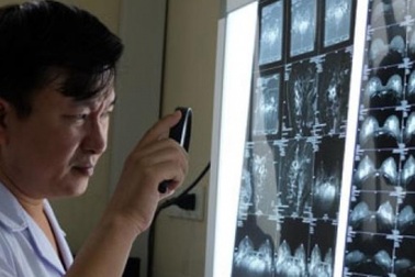 Tin “phép màu” đắp lá, bệnh nhân ung thư thêm nỗi đau