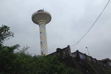 Nhà máy nước "đắp chiếu", người dân khát nước sạch