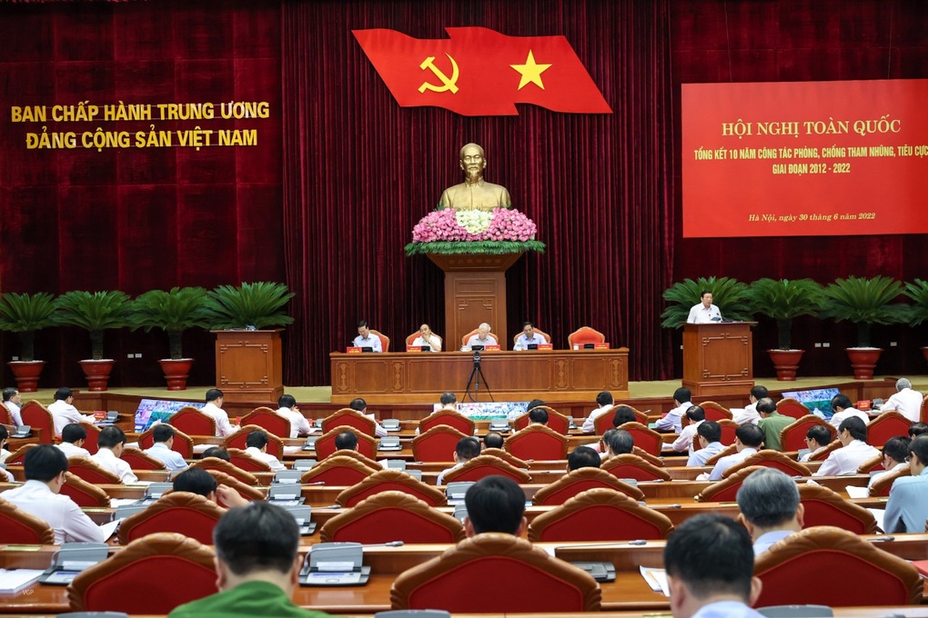 Tổng Bí thư: Cán bộ phải biết trọng liêm sỉ, giữ danh dự - 2 Tổng Bí thư: Cán bộ phải biết trọng liêm sỉ, giữ danh dự - 2
