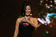 Hồng Nhung tái ngộ Quang Dũng trên sân khấu "Có phải em mùa thu Hà Nội"