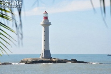 Trung Quốc khởi công 2 ngọn hải đăng trái phép tại quần đảo Trường Sa