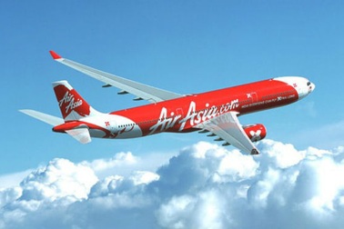 Máy bay Air Asia hạ cánh khẩn cấp xuống Tân Sơn Nhất vì sạc điện thoại phát nổ