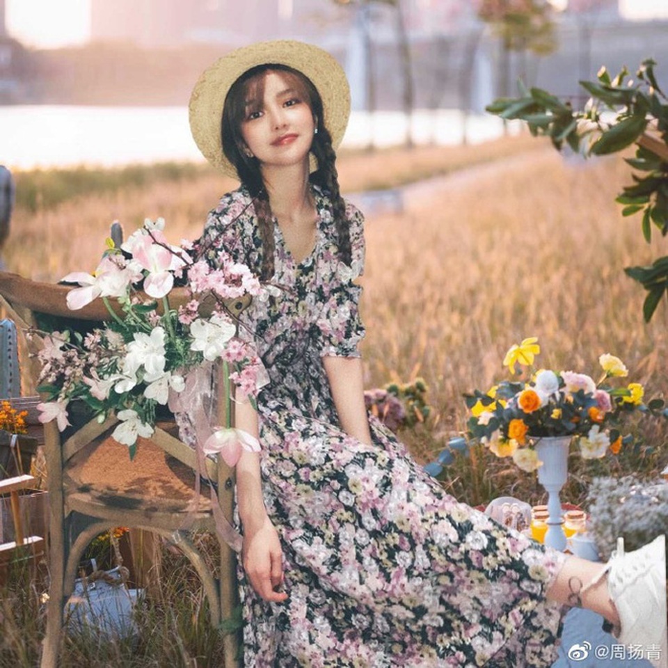 Bạn gái cũ “làm ăn phát đạt” sau khi tố La Chí Tường ngoại tình - 2 Bạn gái cũ “làm ăn phát đạt” sau khi tố La Chí Tường ngoại tình - 2