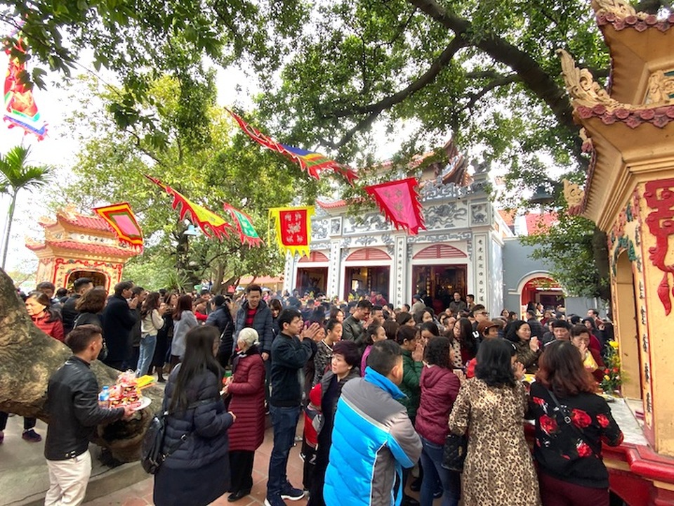Hà Nội: Dừng đón khách tham quan, hoạt động văn hoá tại di tích, danh lam thắng cảnh - 1 Hà Nội: Dừng đón khách tham quan, hoạt động văn hoá tại di tích, danh lam thắng cảnh - 1