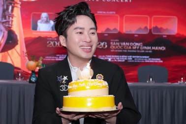 Tùng Dương tuổi 43 "chơi liều", làm concert 50.000 người tại SVĐ Mỹ Đình