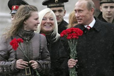 Putin: Thế giới đơn cực đang đe dọa nước Nga