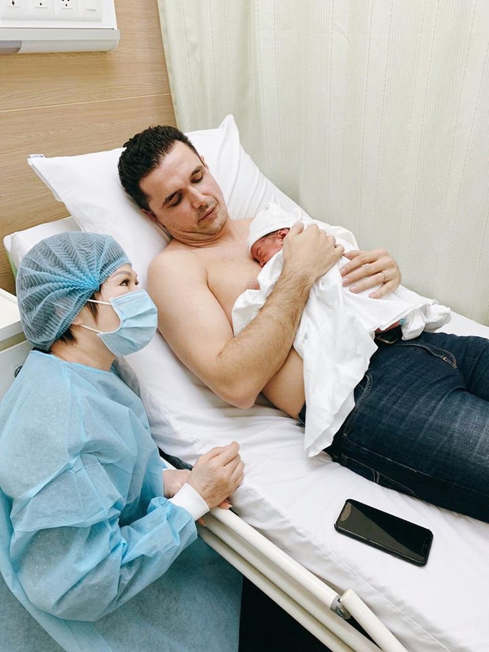 Siêu mẫu Phương Mai đã sinh con cho chồng Tây - 1 Siêu mẫu Phương Mai đã sinh con cho chồng Tây - 1