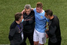 De Bruyne và Aguero khóc trong ngày tan mộng vô địch Champions League