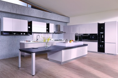 Chọn "chuyên gia" nào cho bếp Việt?