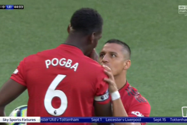 Thực hư chuyện Sanchez tranh đá phạt đền với Pogba
