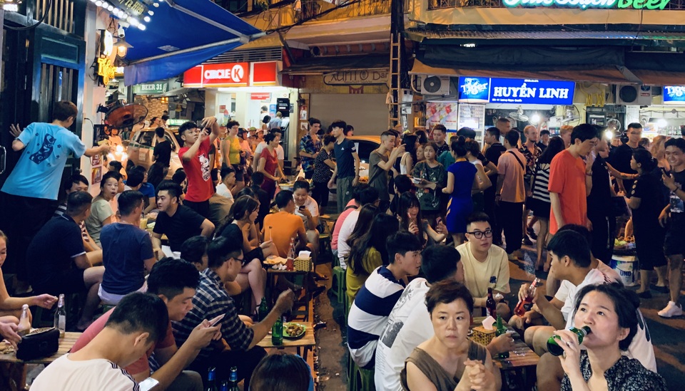 Chịu tác động kép, “đại gia” ngành bia ngậm ngùi báo lỗ gần 100 tỷ đồng - 1 Chịu tác động kép, “đại gia” ngành bia ngậm ngùi báo lỗ gần 100 tỷ đồng - 1