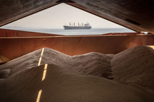 Nga - Ukraine ăn miếng trả miếng, Biển Đen dậy sóng