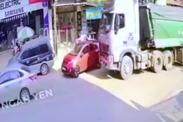 Chạy cắt mặt xe tải - Bài học cho lái mới