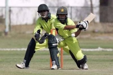 Hàng chục tay súng tấn công đội tuyển bóng Sri Lanka ở Pakistan